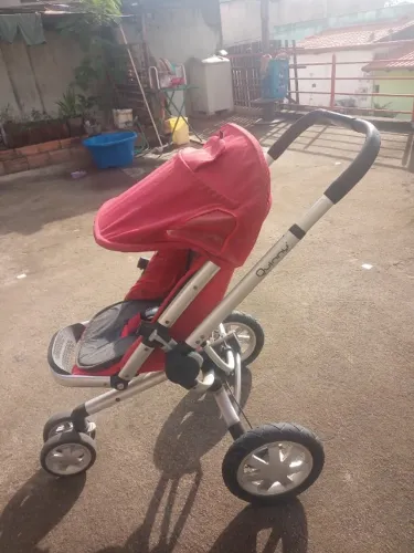 Carrinho de bebê 3 rodas Quiny