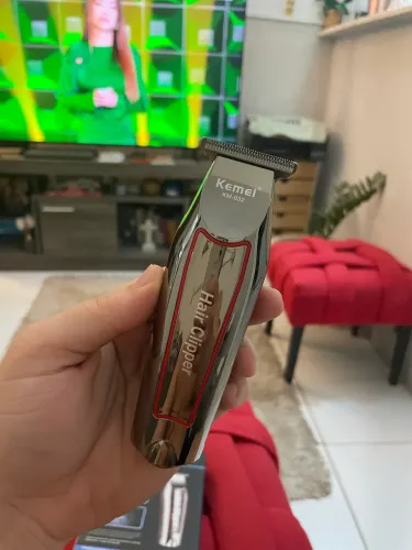 Maquina de acabamento KEMEI 
