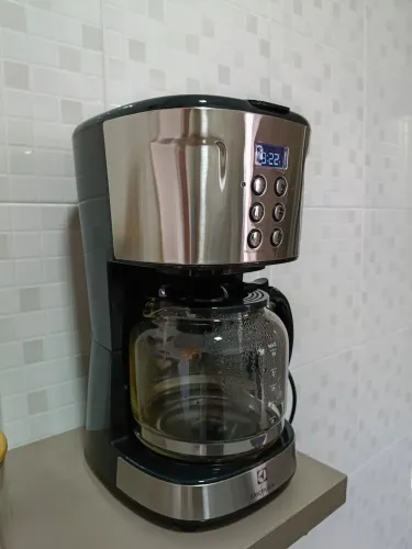 Cafeteira Electrolux com timer