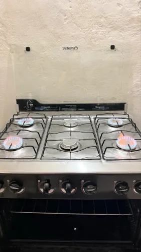 Vende -se fogão de 6 bocas