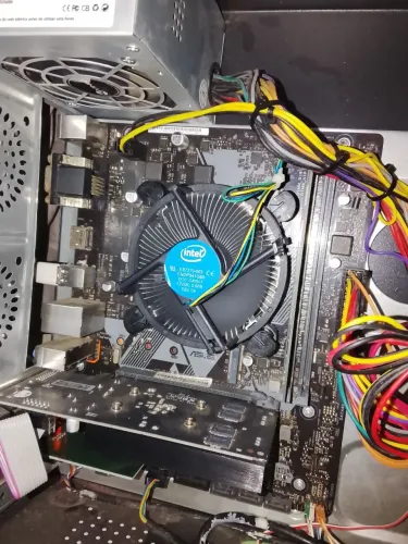 Kit i5 8400 e 4gb de ram ddr4