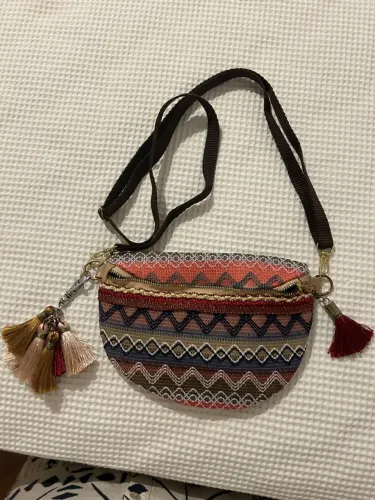 Bolsa transversal ou pochete