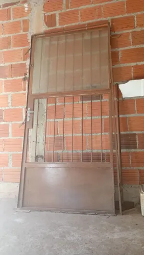 Portão de ferro reforçado 2,18 / 1,03