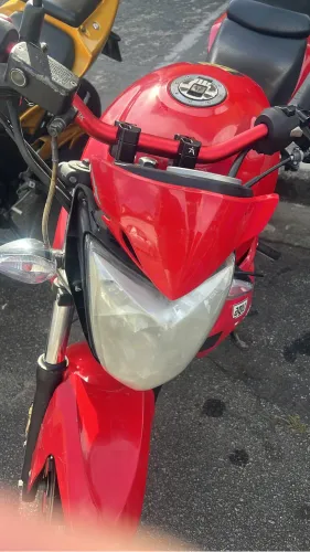 Dafra Next 250cc - moto forte