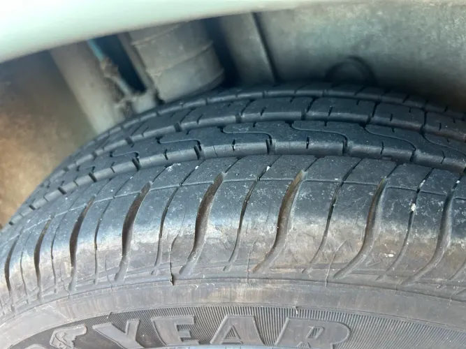 4 Rodas( Pneus) de ferro aro 13 Fiat