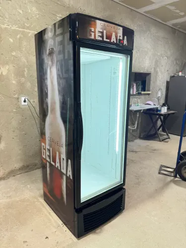 Freezer expositor cervejeiro -10