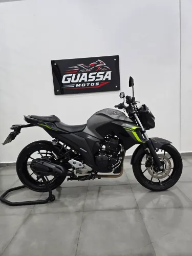 YAMAHA FZ25 2024 ( IMPECÁVEL )