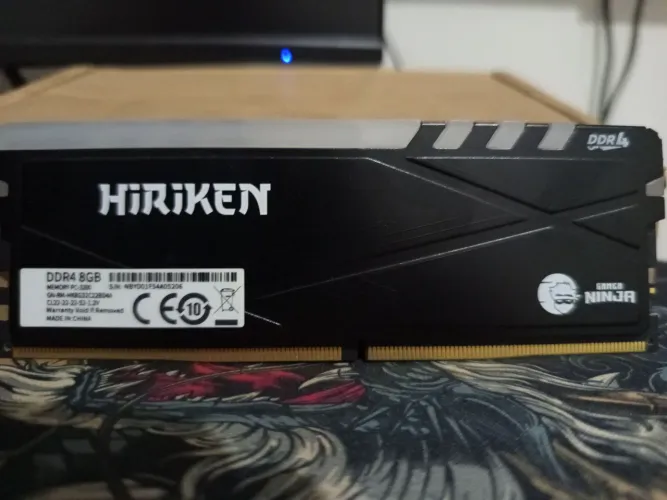 Memória ram ddr4 8gb da heriken 3200mhz frequencia.