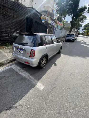Lifan 320 Elite 1.3 16V 88cv 5P 2010