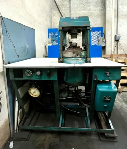 Prensa Hidráulica Alexander Machinery 160T