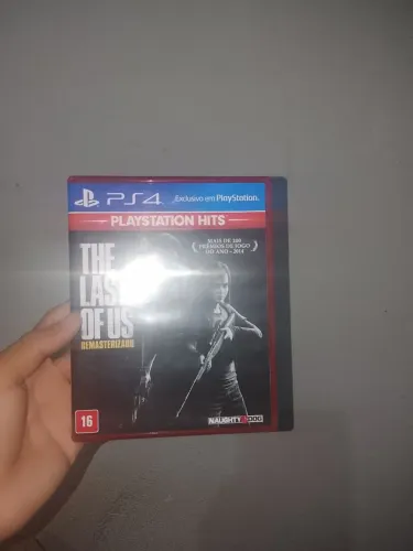 Um jogo de ps4 the last of us