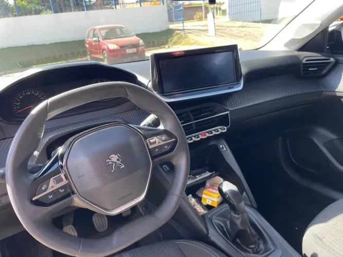 Peugeot 208 Like 1.0 Flex 6V 5P Mec. 2024