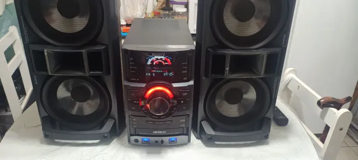 MINI SYSTEM SONY MHC GTR66H COM 700 WATTS RMS DE POTÊNCIA.