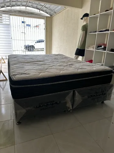 Cama Box Seminova