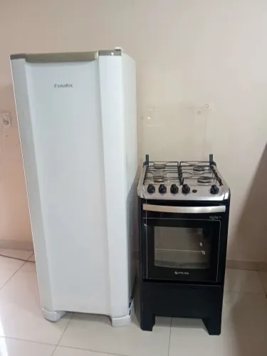 Geladeira e fogão 