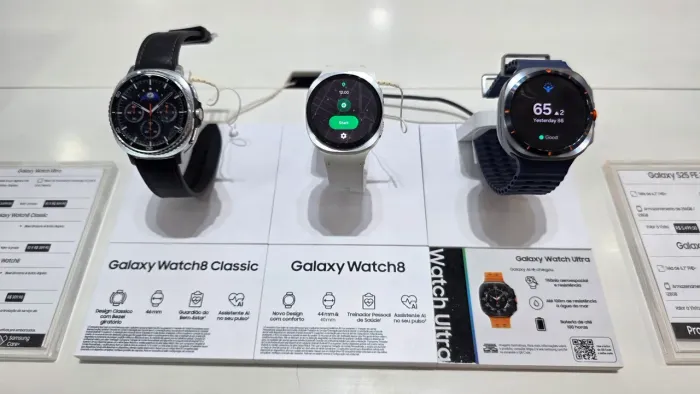 Watch8  - Watch Ultra  -  Watch  Classic