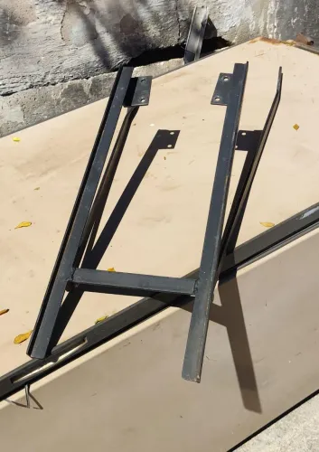 VENDE SE SUPORTE DO BAÚ