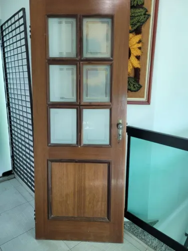 Porta Madeira 2,10 m X 0,8