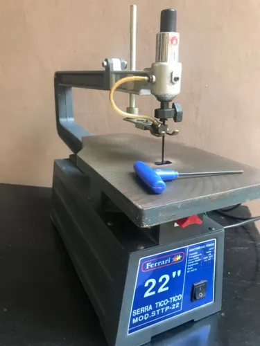 Serra Tico Tico ¨Ferrari¨22¨ 220v 