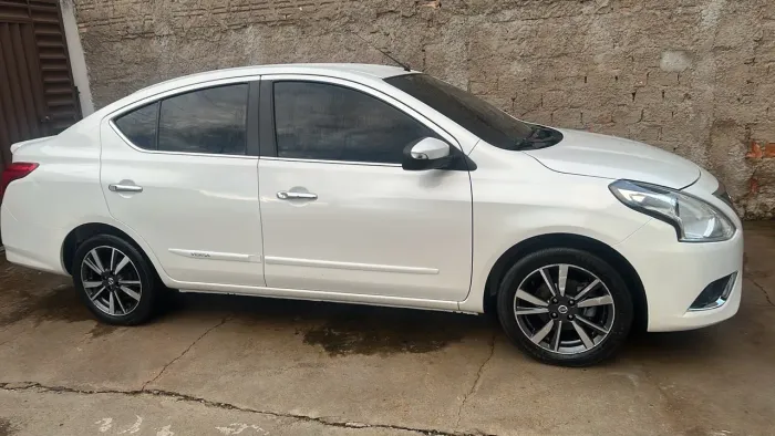 Nissan Versa SL 1.6 16V Flexstart 4P Aut. 2019