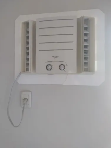 Ar condicionado de janela Springer 1000 btus 