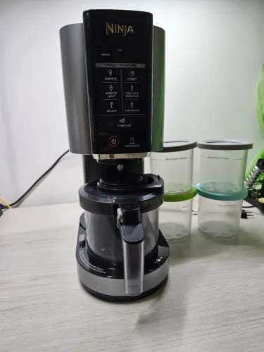 Máquina de sorvete Ninja Creami