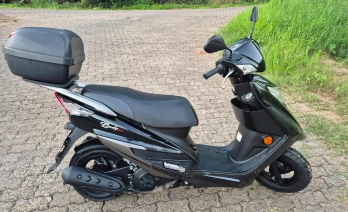 Haujou Lindy 125 2021 Nova !! Bx km pelo ano Troca Financia Cartão de Crédito