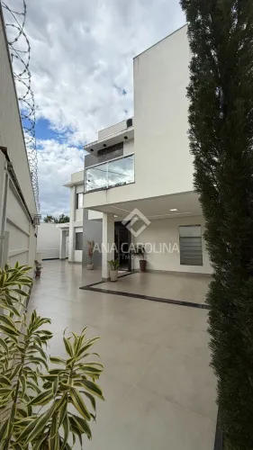 Excelente casa de dois pavimentos no Ibituruna!