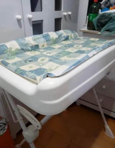 Banheira para bebê com suporte