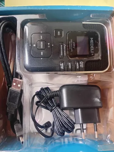 Gravador de Áudio Digital Portátil (4 Mics/Tela OLED)pouco usado