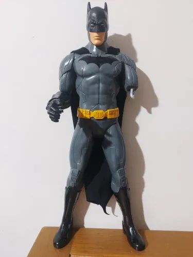 Boneco Batman 35cm Candide - Sucata para Peças ou Restauro<br>Descrição: