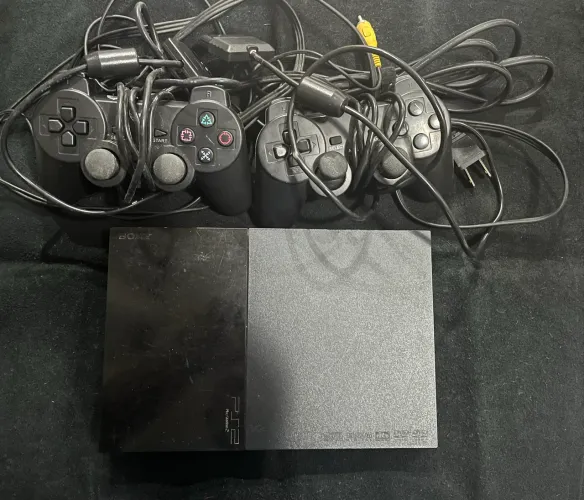 PlayStation ps2 lendo cd