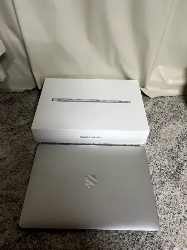 Macbook M1 AIR 2020 | 8GB RAM 256GB SSD em ótimas condições!
