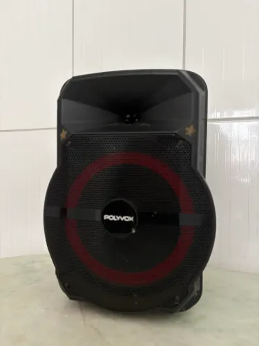 caixa de som polyvox! ótima 