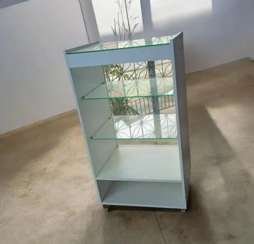 Expositor lojista