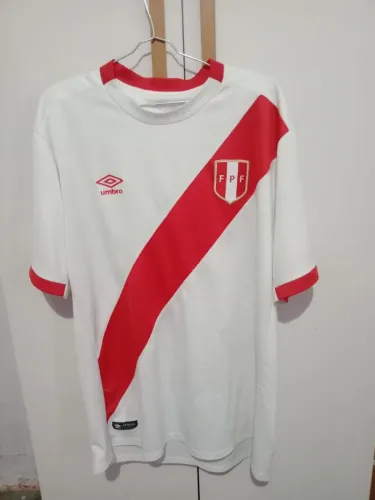 Camiseta antiga original Umbro Peru tamanho G