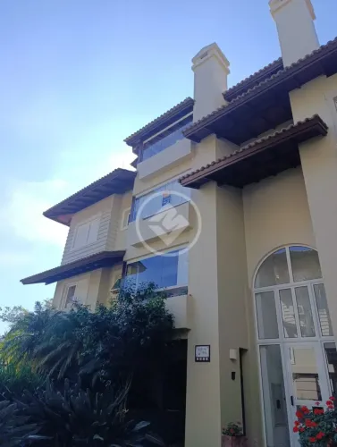APARTAMENTO DUPLEX - Lagoa da Conceição - Florianópolis