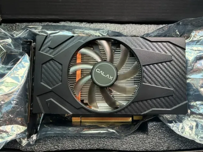 Placa de video RTX 3050 8gb Galax