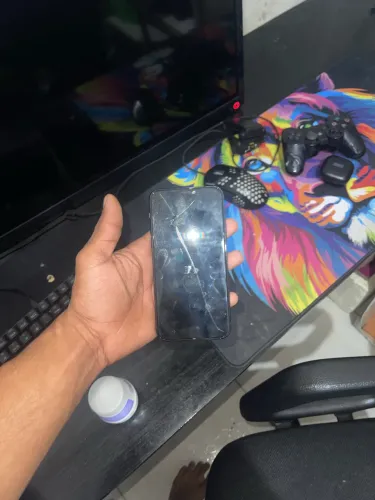 iPhone 11 Pro tela trincada