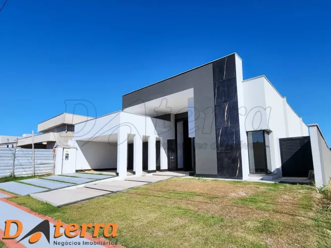 Estuda permuta: Casa de alto padrão no Jardins Veneza pronta para morar!