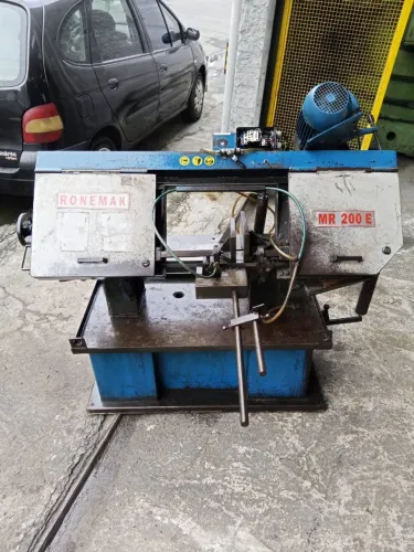 Serra Fita Horizontal Ronemak Mod. Mr 200 E / -- 01235 Nc 220v