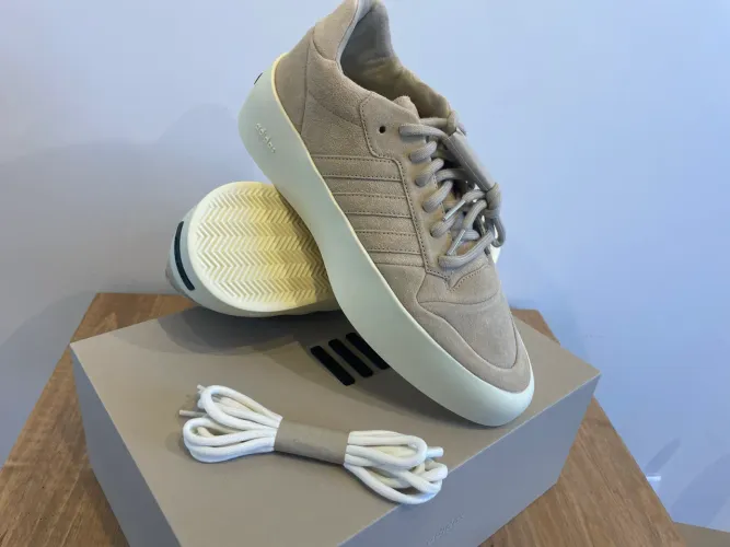 Tênis Adidas Fear of God - 44