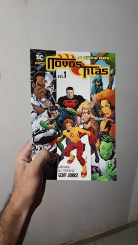 HQs - Saga dos Novos Titãs - Vol. 1 ao 5