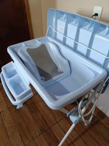 Vende se banheira com suporte