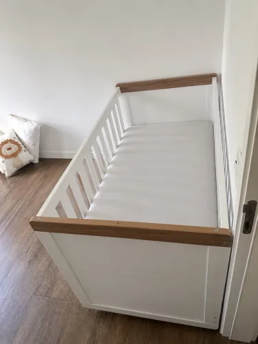 Berço de Bebê Impecável