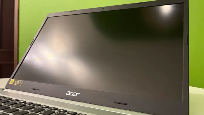 NOTEBOOK ACER 15.6? 8GB 256SSD