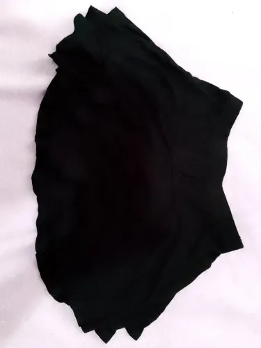 Saia preta rodadinha