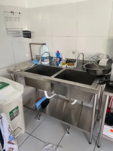 SEMINOVO - Mesa Pia Inox com Cubas Com Paneleiro e 2 Cubas - 140x70x90cm