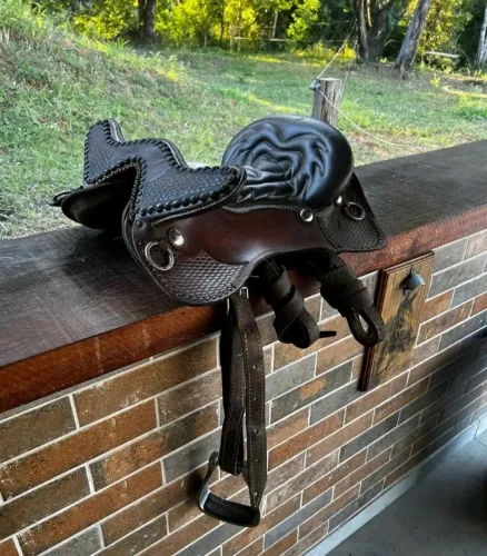 Vendo sela pra cavalo