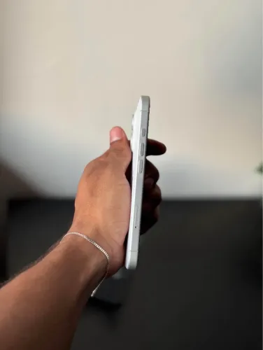 iPhone 16 128gb